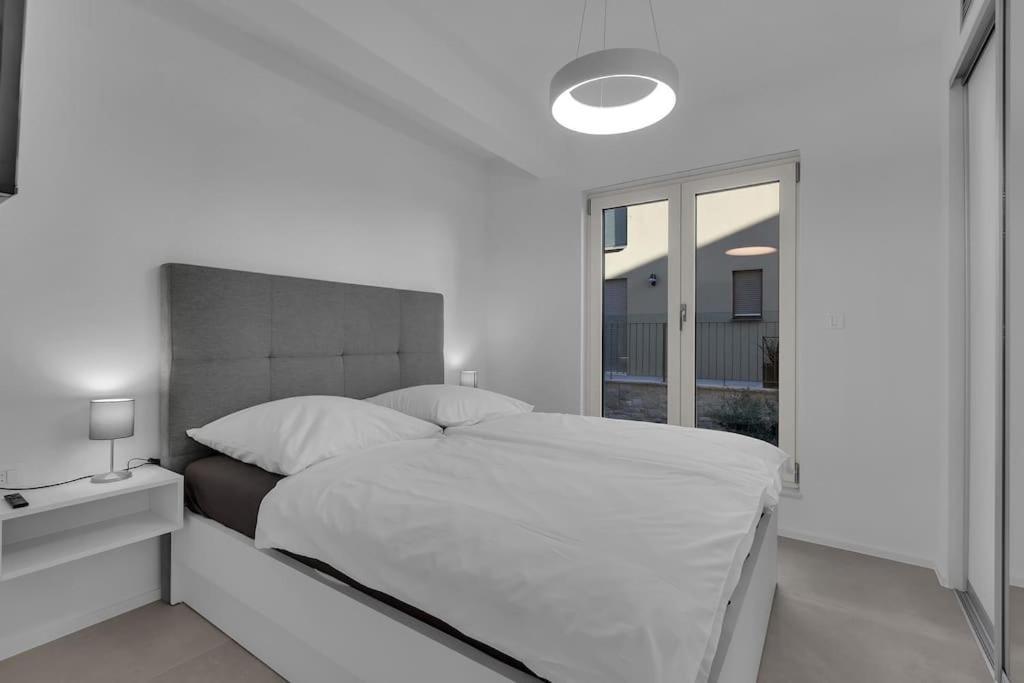 Apartman Delux With Private Pool - Makarska Exklusiv Tučepi Zewnętrze zdjęcie