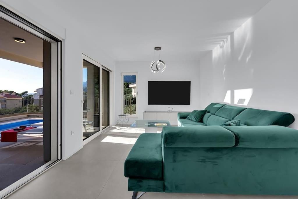 Apartman Delux With Private Pool - Makarska Exklusiv Tučepi Zewnętrze zdjęcie
