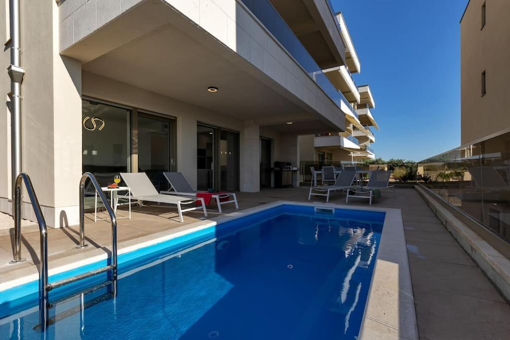 Apartman Delux With Private Pool - Makarska Exklusiv Tučepi Zewnętrze zdjęcie